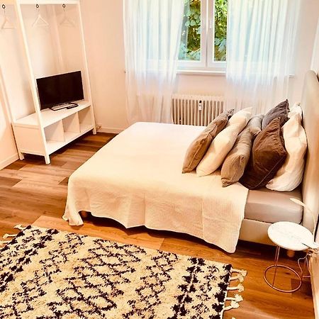 Gaestehaus Zur Uni Klinik Exklusives Apartment Mit Kueche Und Badezimmer Homburg  Buitenkant foto